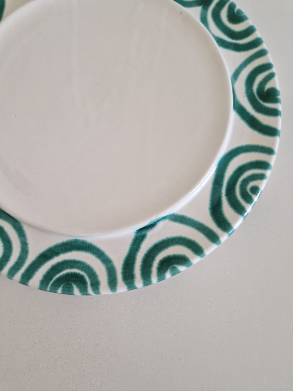Gmundner Keramik Autriche — Beurre ou Cloche à Fromage avec Plat | Grün Geflammt | Peint à la main | 28 cm
