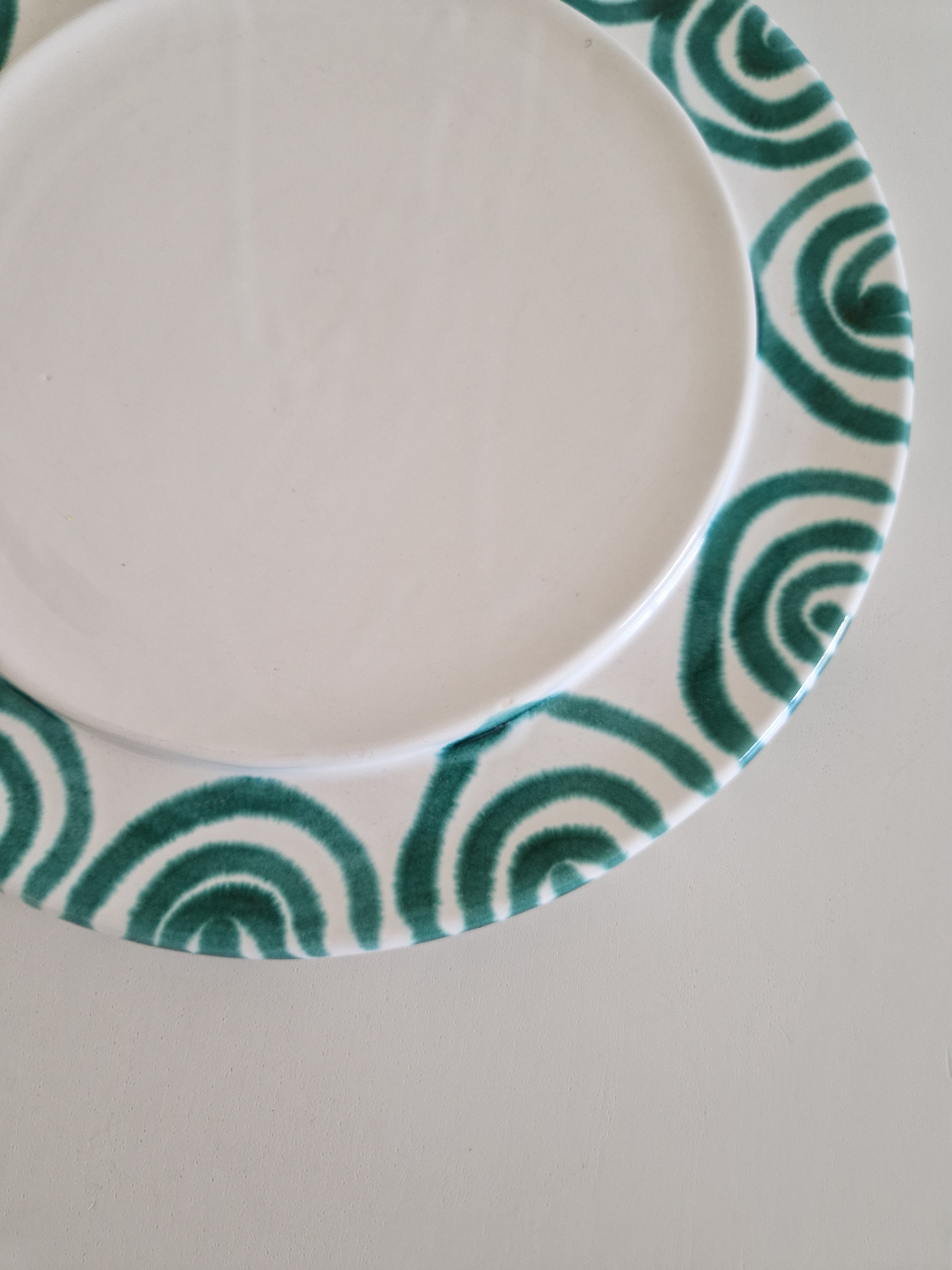 Gmundner Keramik Autriche — Beurre ou Cloche à Fromage avec Plat | Grün Geflammt | Peint à la main | 28 cm