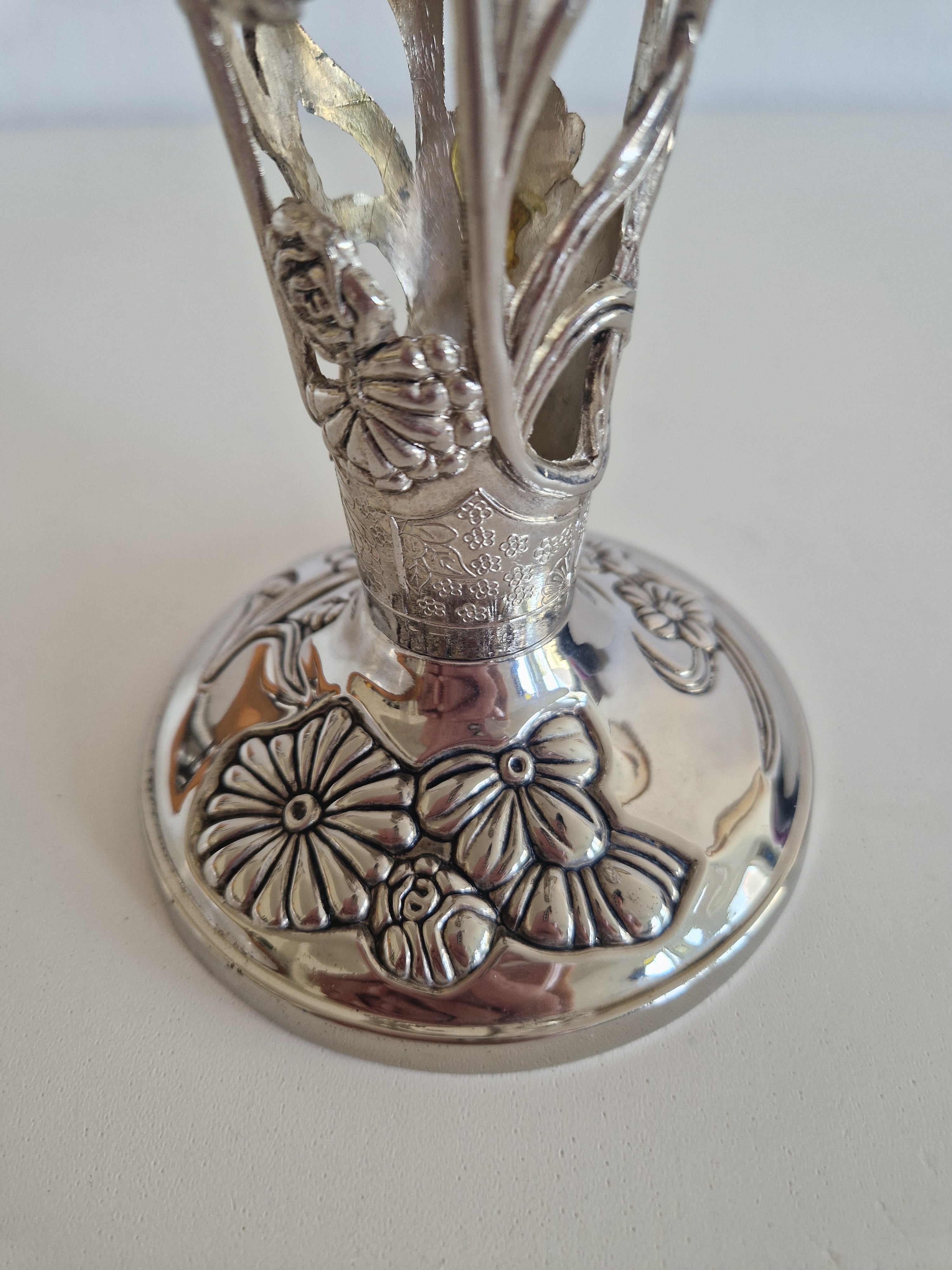 Vintage Silver-Plated Reticulated Vase – Pierced Floral Trumpet, approx. 25 cm