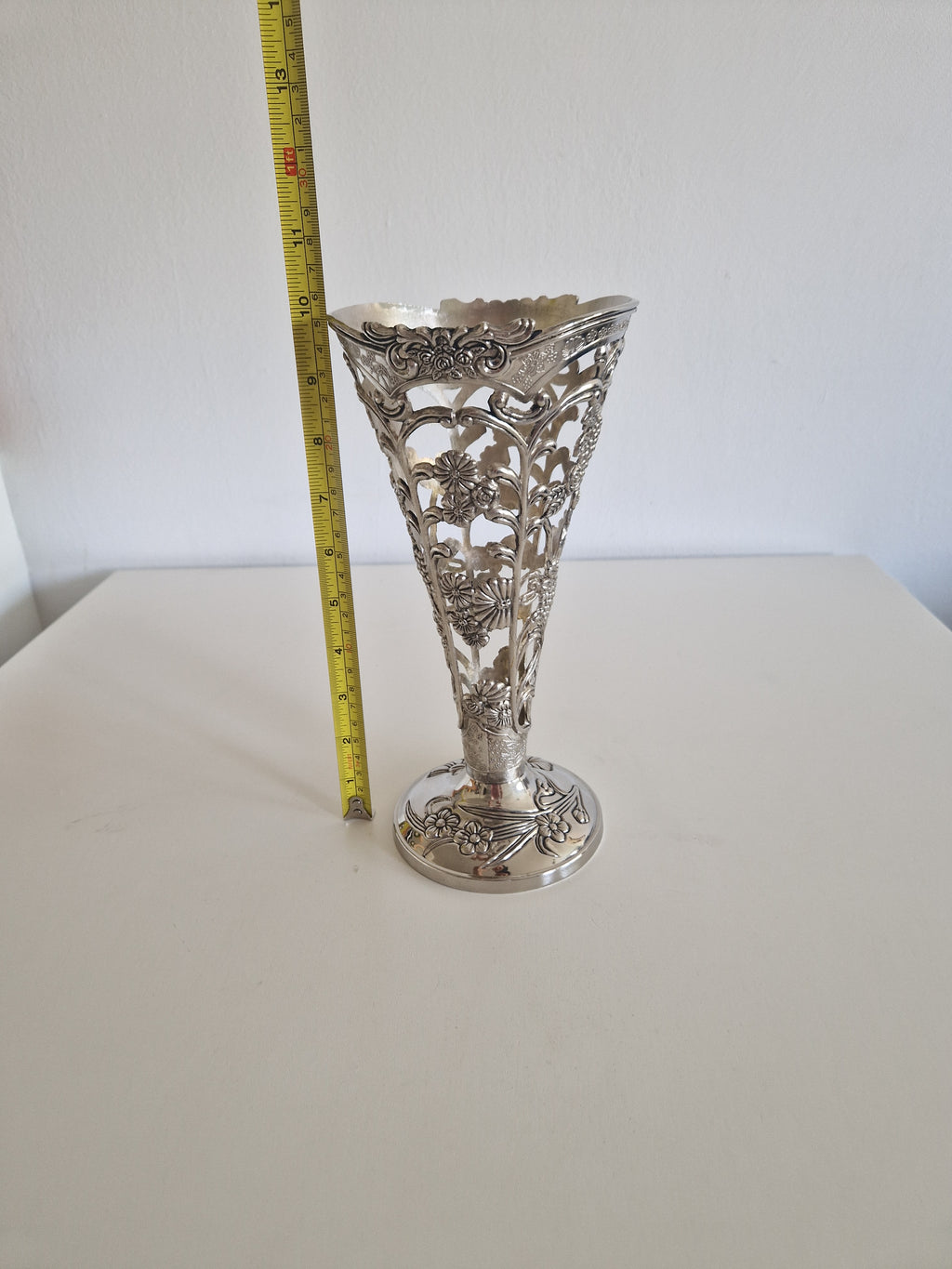 Vintage Silver-Plated Reticulated Vase – Pierced Floral Trumpet, approx. 25 cm
