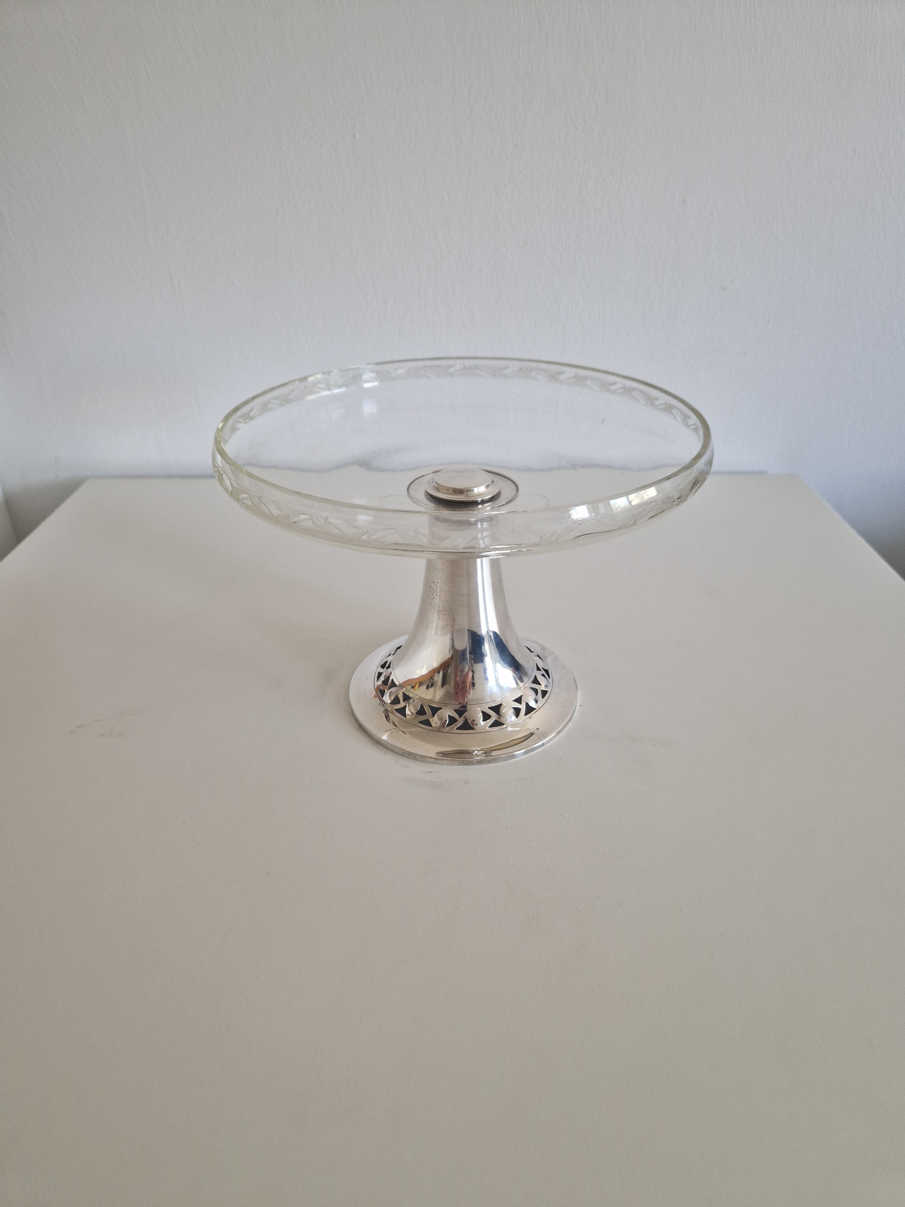 Vintage Silver-Plated & Engraved Crystal Cake Stand Tazza – Art Nouveau Style, 26 cm