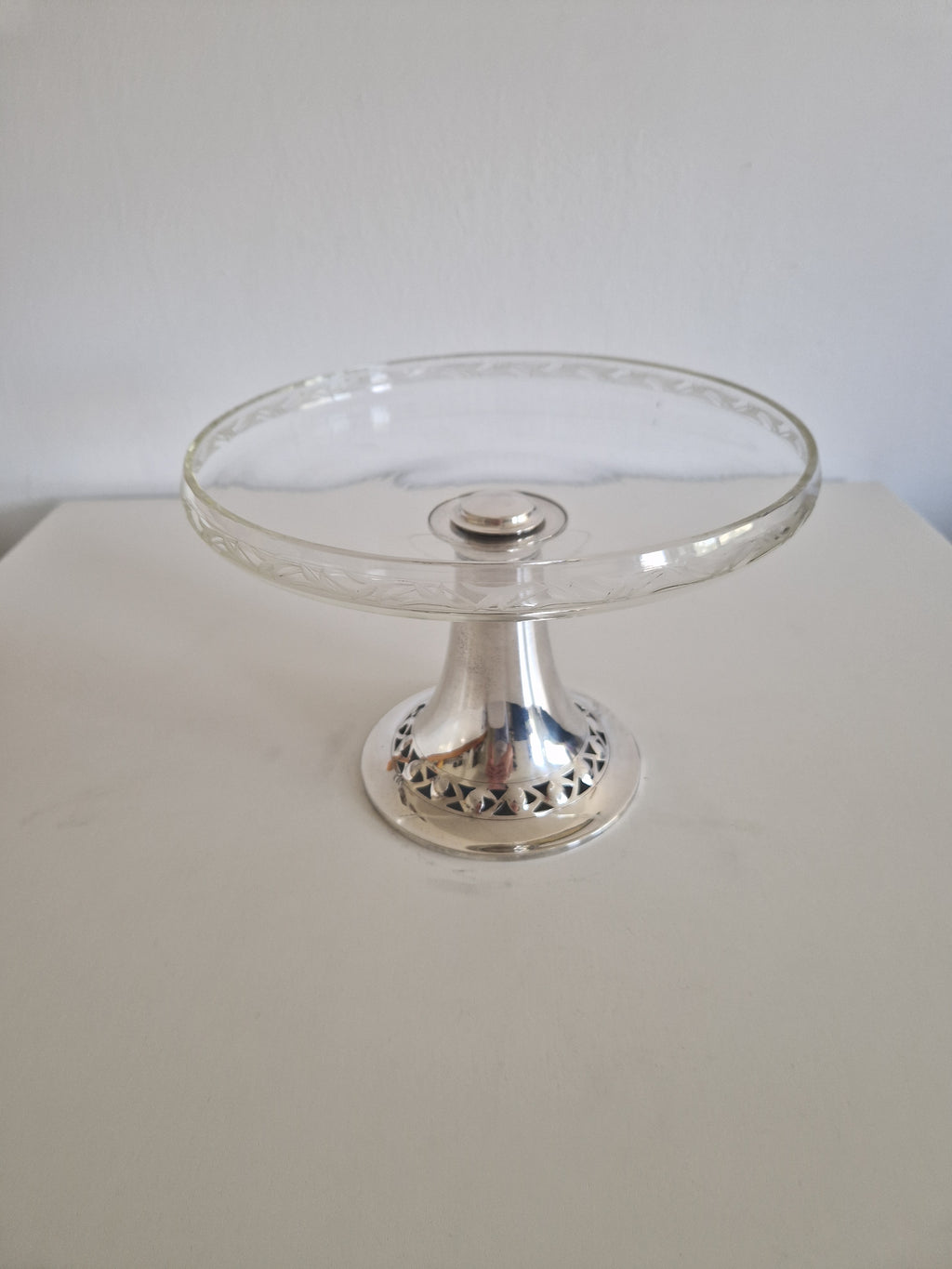 Vintage Silver-Plated & Engraved Crystal Cake Stand Tazza – Art Nouveau Style, 26 cm