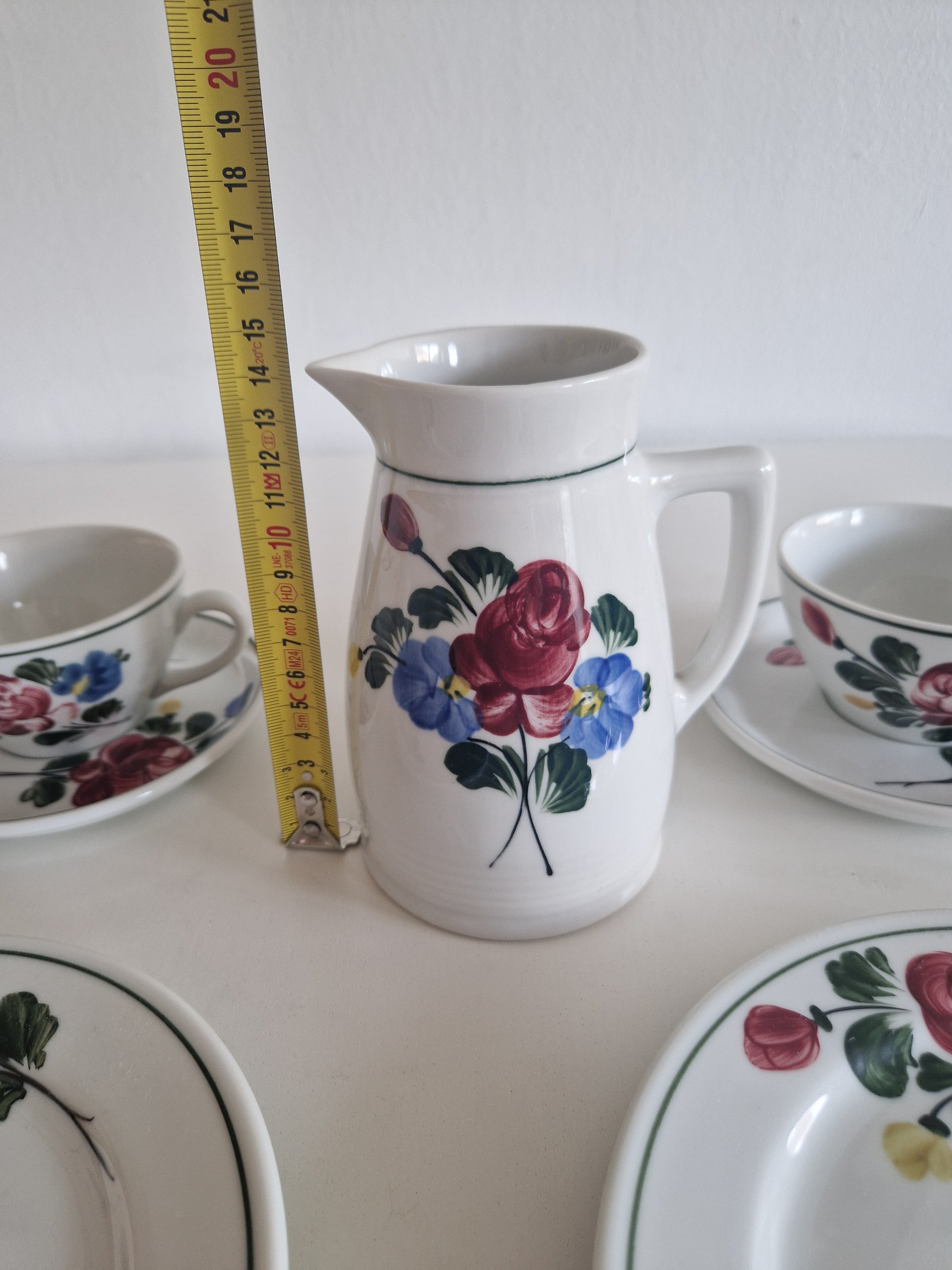 Lilien Porzellan Austria Breakfast Set for Two – Hand-Painted Folk Rose Pattern | Underglaze | 7 Pieces: 2 Cups, 2 Saucers, 2 Plates, 1 Milk Jug