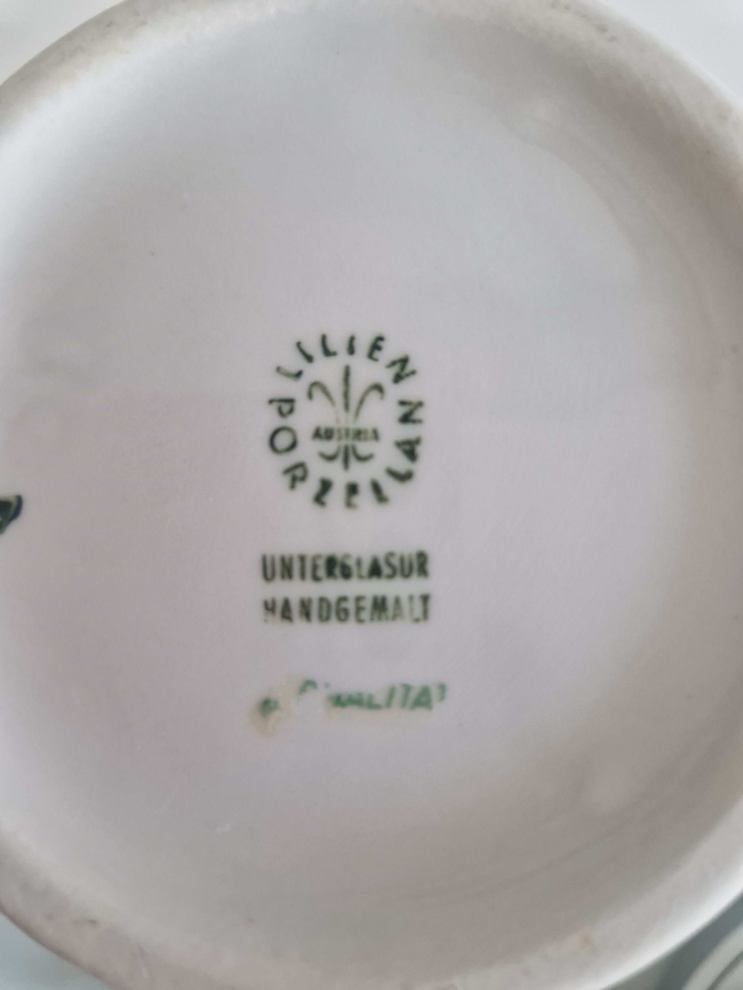 Lilien Porzellan Austria Breakfast Set for Two – Hand-Painted Folk Rose Pattern | Underglaze | 7 Pieces: 2 Cups, 2 Saucers, 2 Plates, 1 Milk Jug