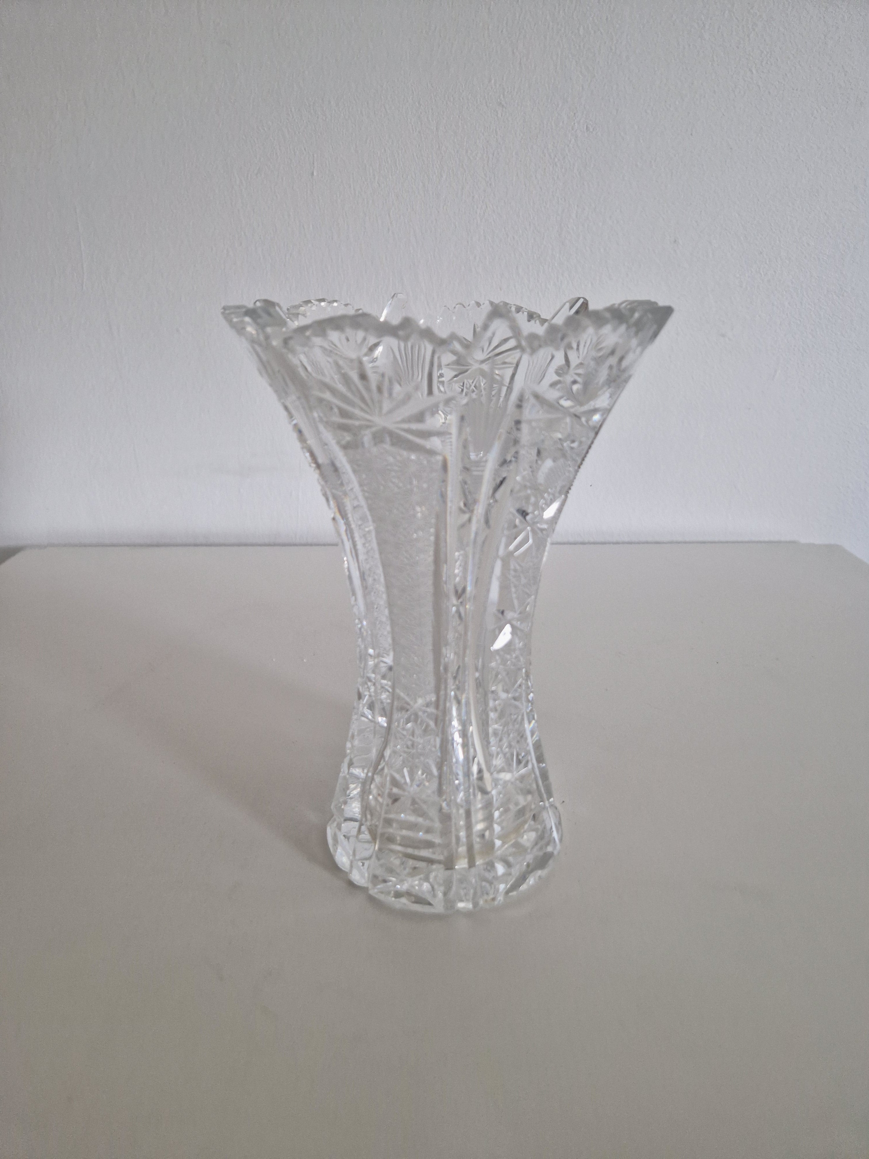 Vintage Bohemian Cut Crystal Trumpet Vase – Star, Fan & Diamond Pattern | Sawtooth Rim | 20 cm | Czech Crystal