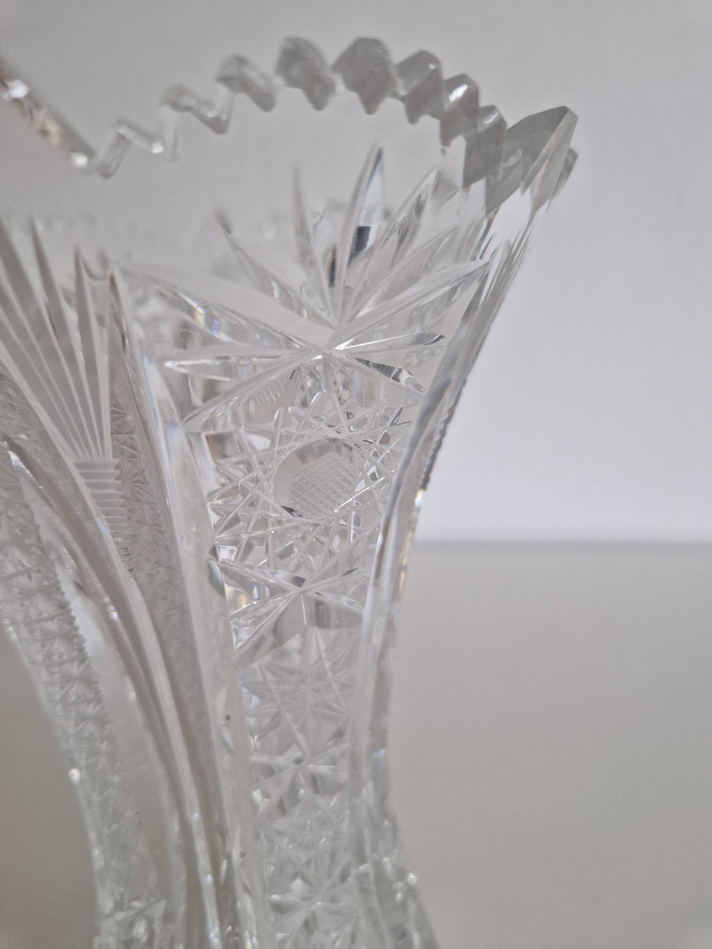 Vintage Bohemian Cut Crystal Trumpet Vase – Star, Fan & Diamond Pattern | Sawtooth Rim | 20 cm | Czech Crystal