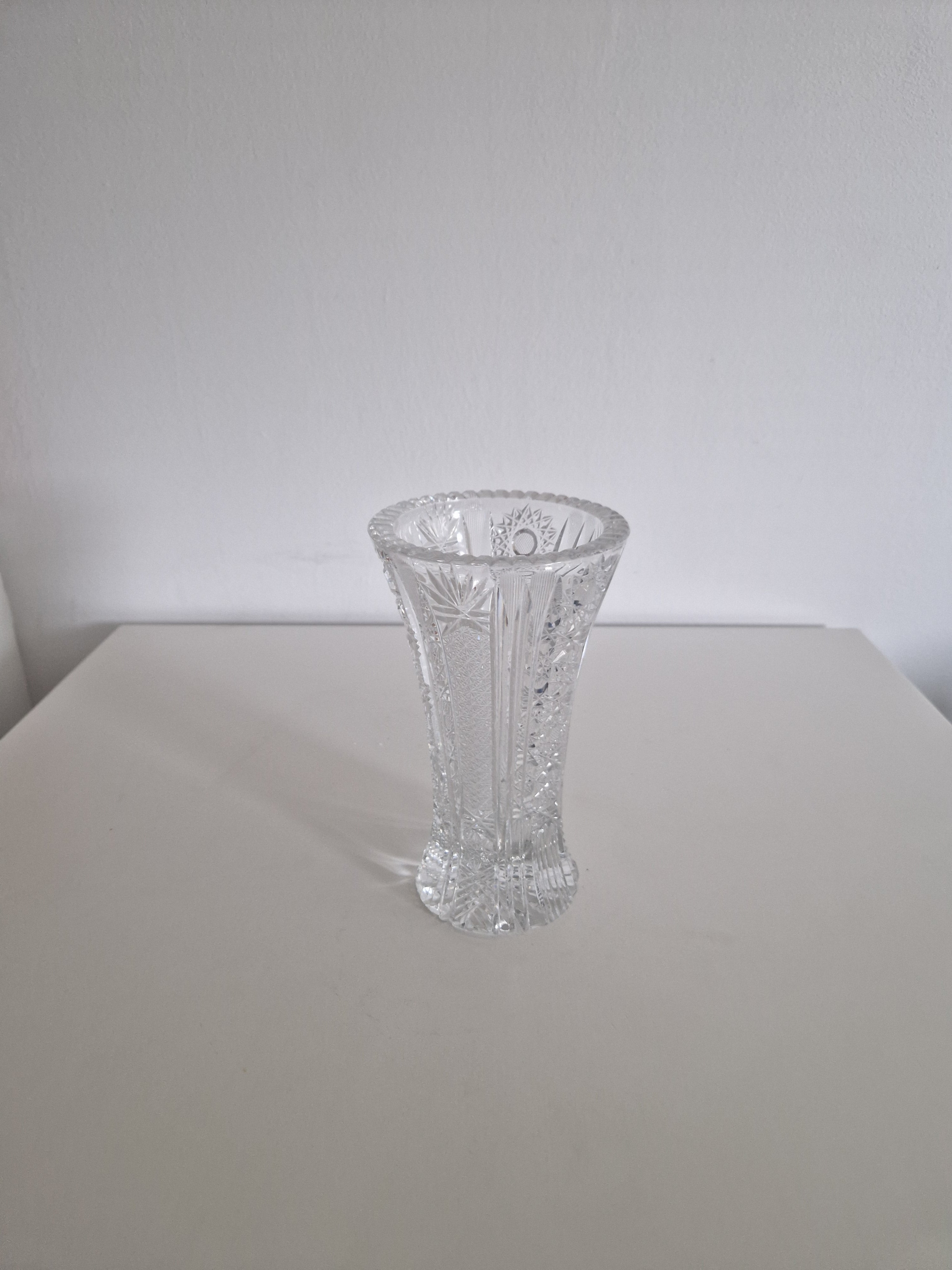 Vintage Bohemian Cut Crystal Trumpet Vase – Pinwheel Star, Fan & Floral Engraving | Sawtooth Rim | 20 cm | Czech Crystal