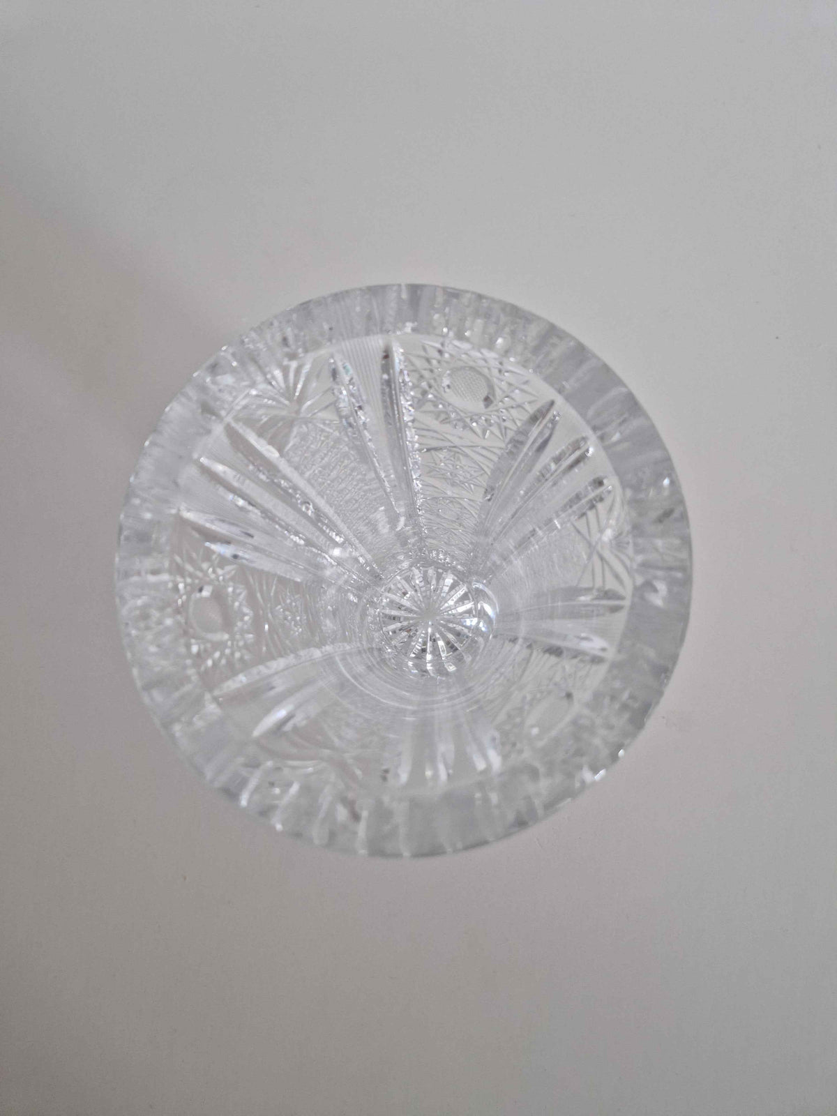 Elegant Bohemian Cut Crystal Vase - Timeless Trumpet Design with Stunning Pinwheel Detailing