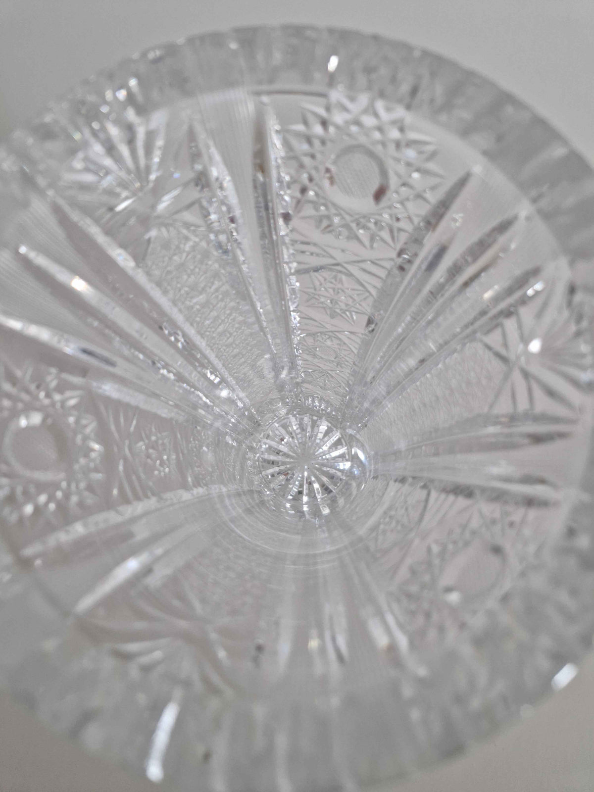 Elegant Bohemian Cut Crystal Vase - Timeless Trumpet Design with Stunning Pinwheel Detailing