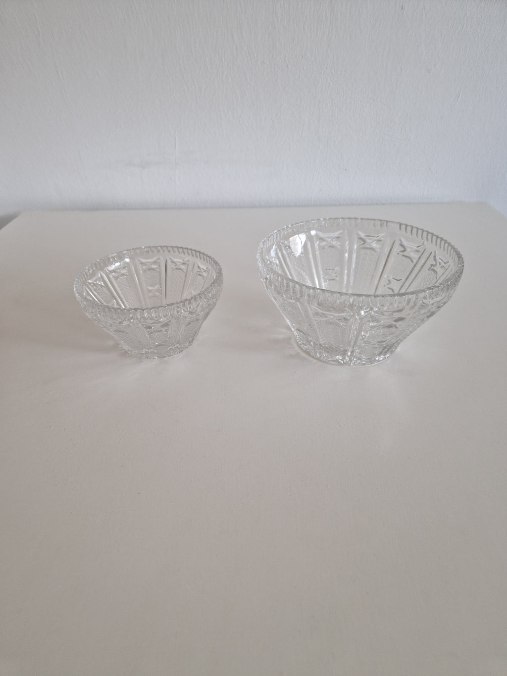 Ensemble de deux coupes en cristal vintage – Motif étoile et éventail | Petite 10 cm & Grande 20 cm | Cristal européen du milieu du siècle