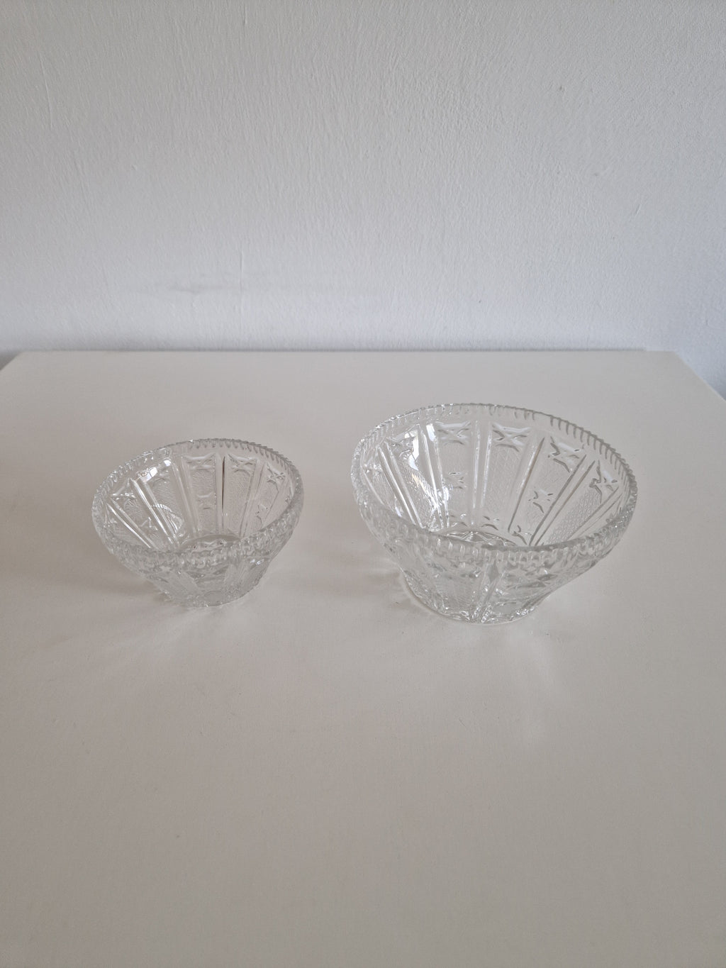 Ensemble de deux coupes en cristal vintage – Motif étoile et éventail | Petite 10 cm & Grande 20 cm | Cristal européen du milieu du siècle