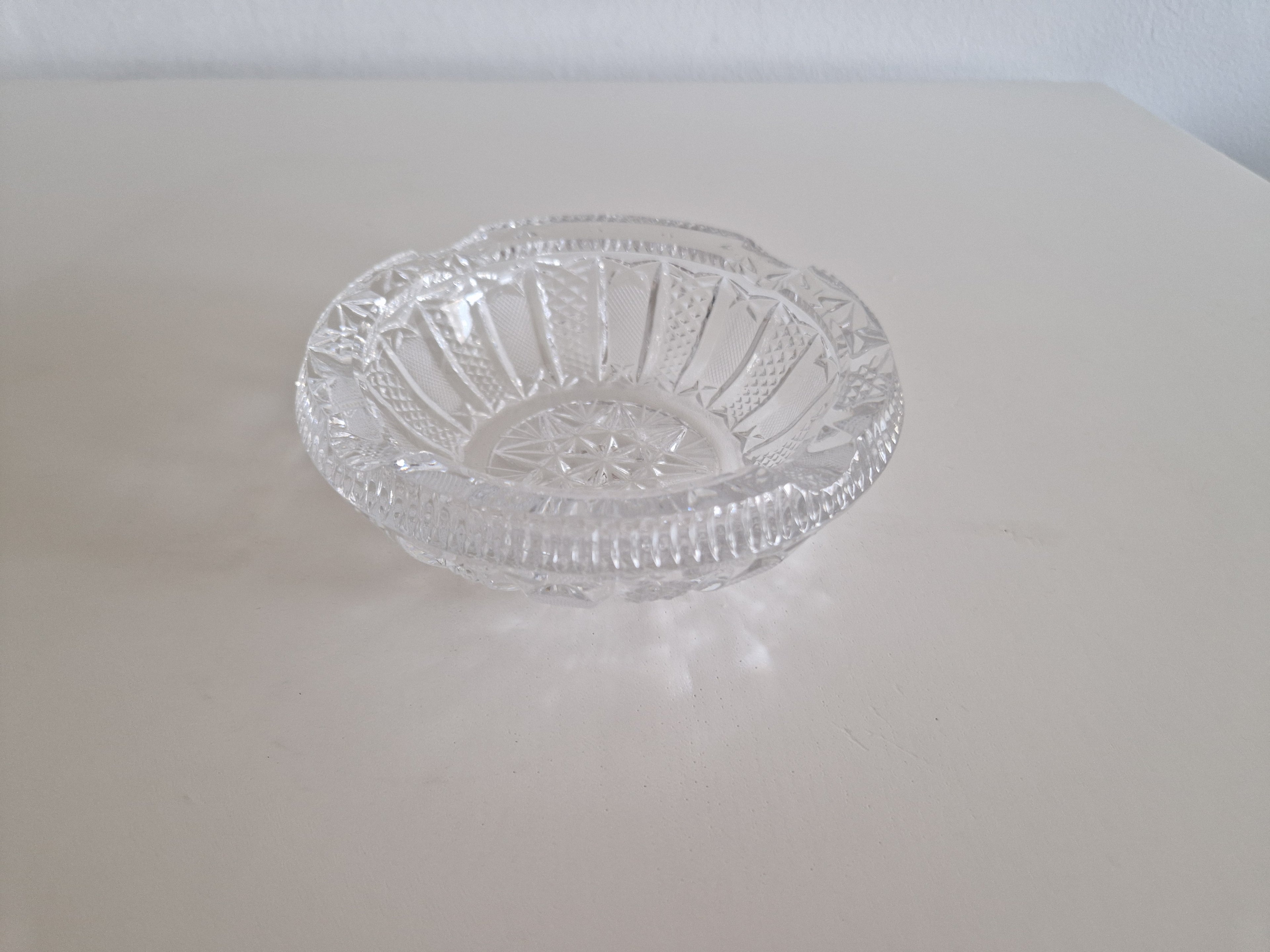 Vintage Cut Crystal Bowl – Star, Fan & Diamond Pattern | Beaded Rim | approx. 18 cm | Mid-Century European Crystal