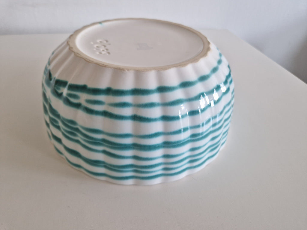 Gmunden Keramik Bowl – Green Wavy Stripe | Grüne Wellenband | approx. 22 cm | Austrian Folk Ceramics