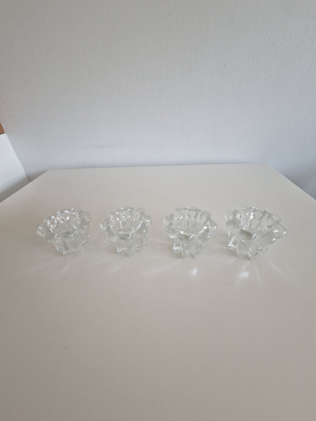 Elegant Flower-Shaped Glass Candle Holders - Set of 4 for a Timeless Touch
