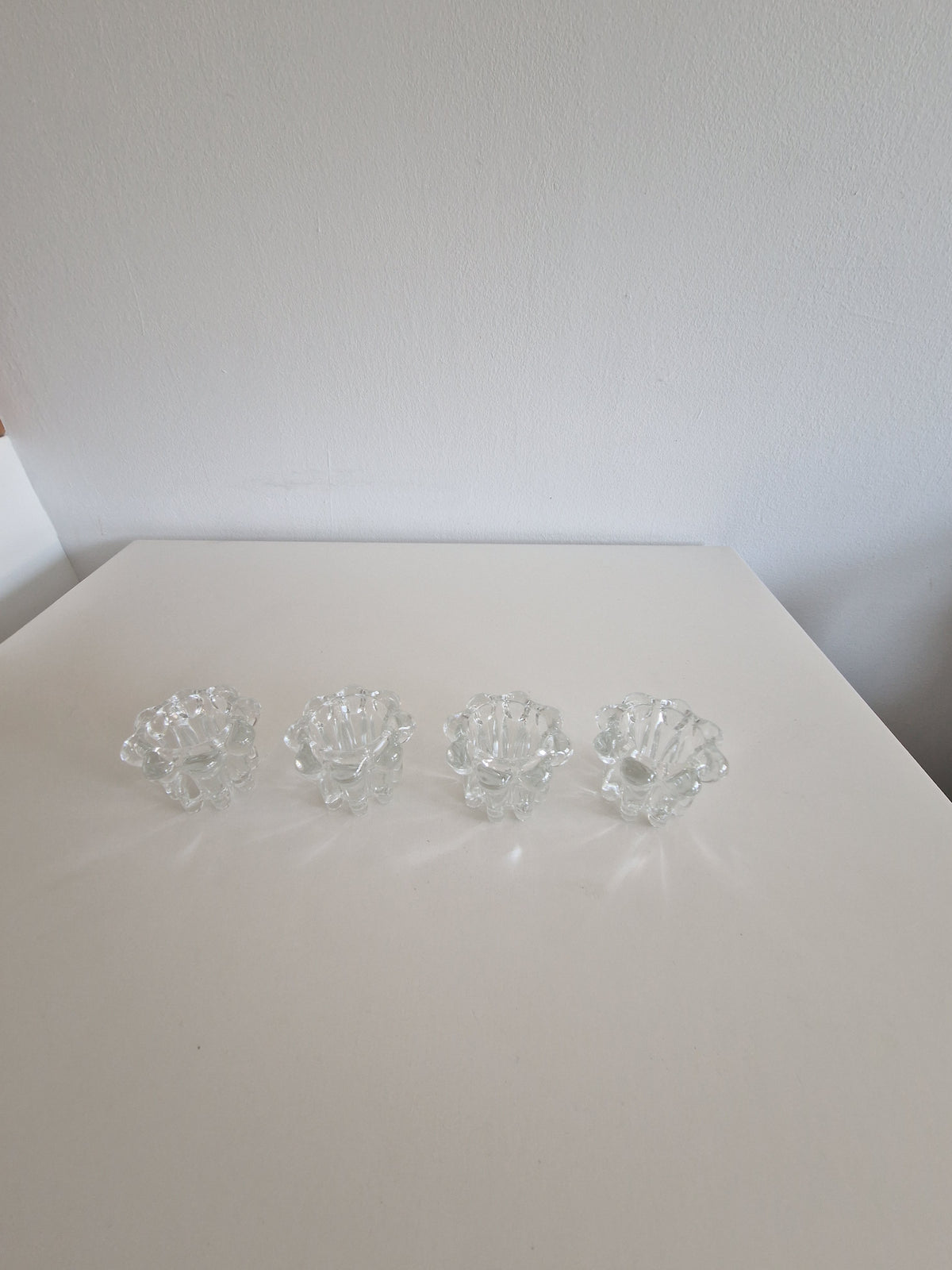 Elegant Flower-Shaped Glass Candle Holders - Set of 4 for a Timeless Touch
