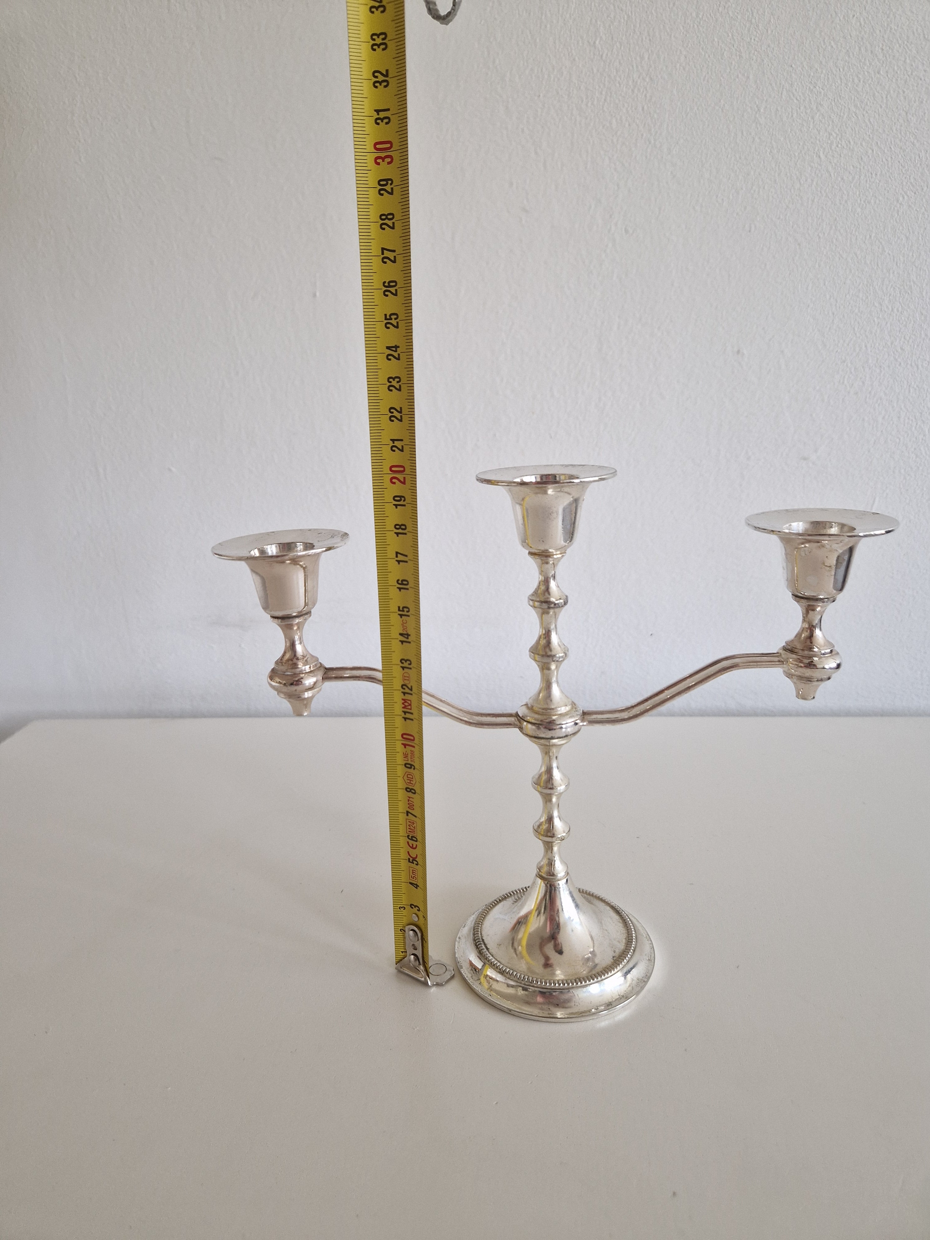 Bougeoir Vintage en Argent Plaqué à 3 Bras – Tige en Balustre, Base Perlé, 21 cm