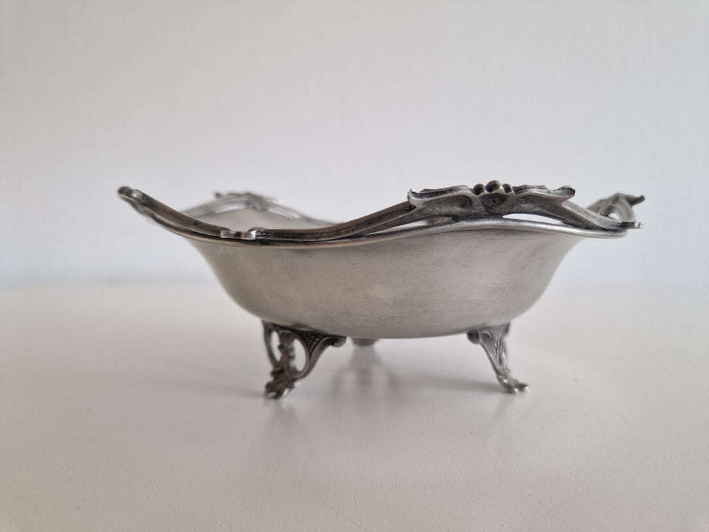 Vintage Art Nouveau Revival Pewter Footed Bowl – 95% Feinzinn, Dragonfly & Shell Rim, Mid-20th Century