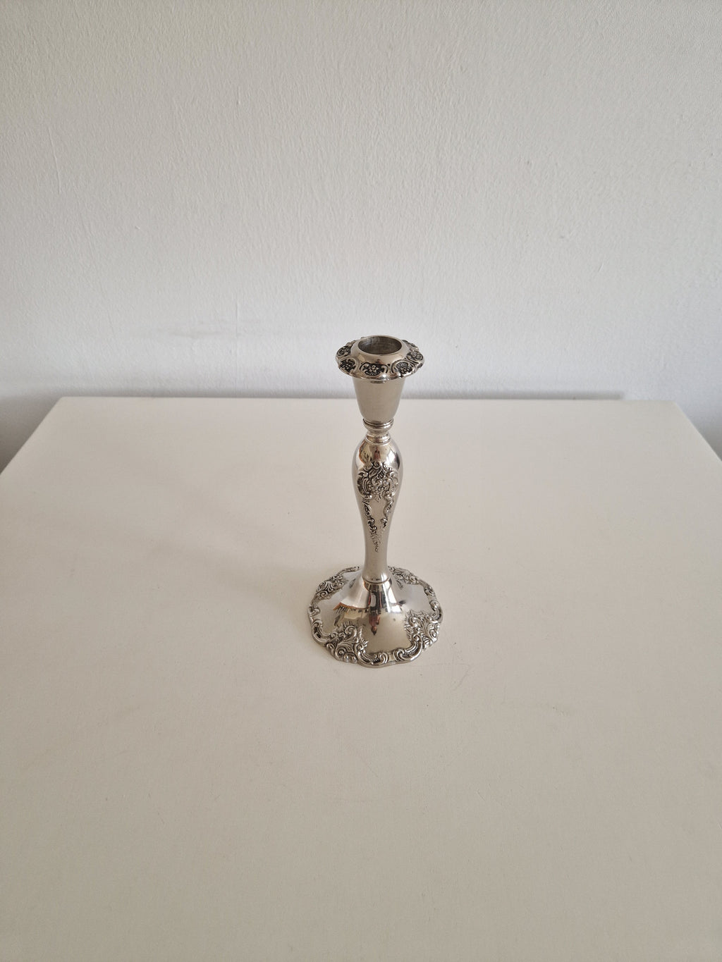 Vintage Silver-Plated Candlestick – Rococo Floral Embossed, 20 cm