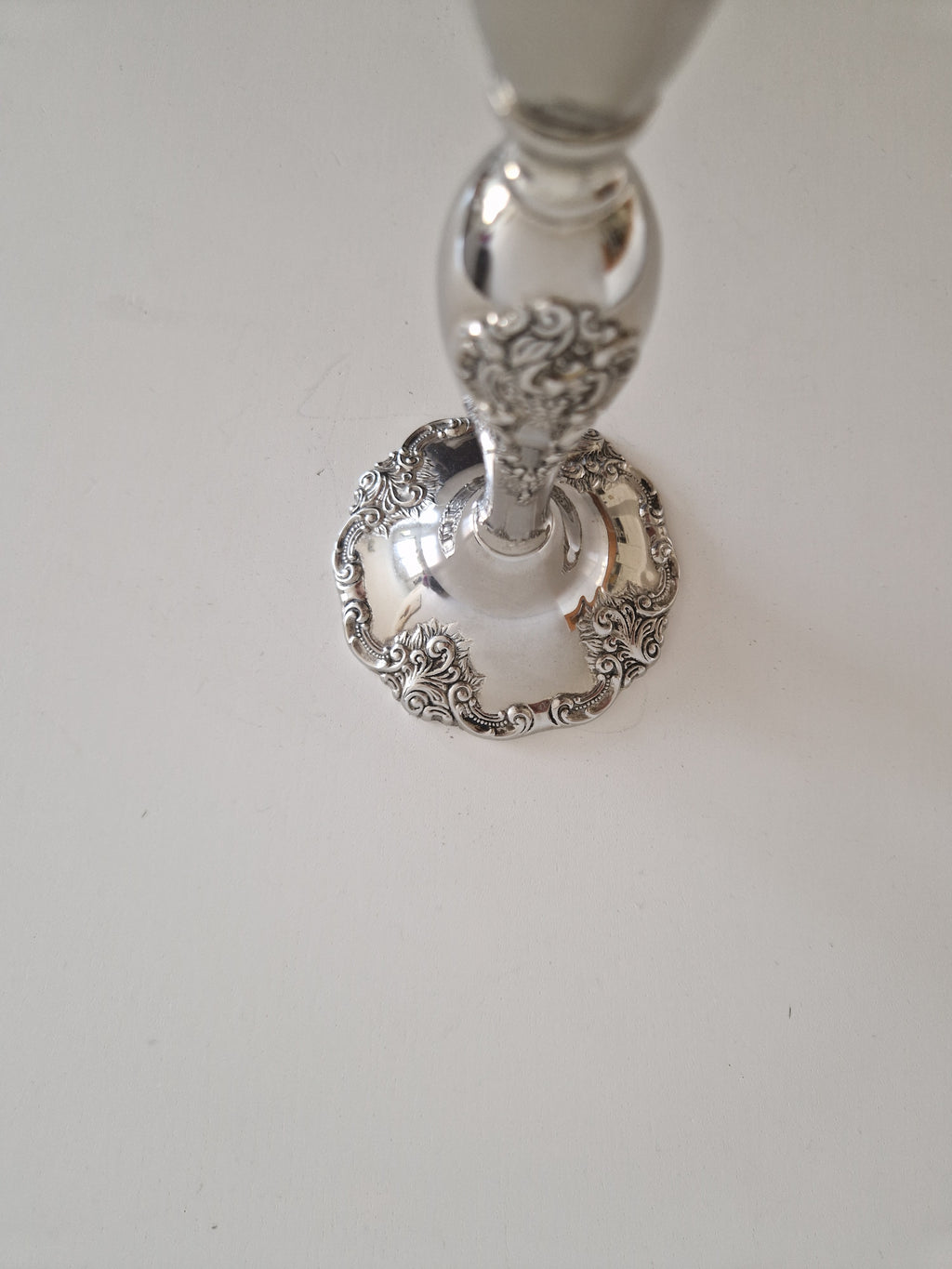 Vintage Silver-Plated Candlestick – Rococo Floral Embossed, 20 cm
