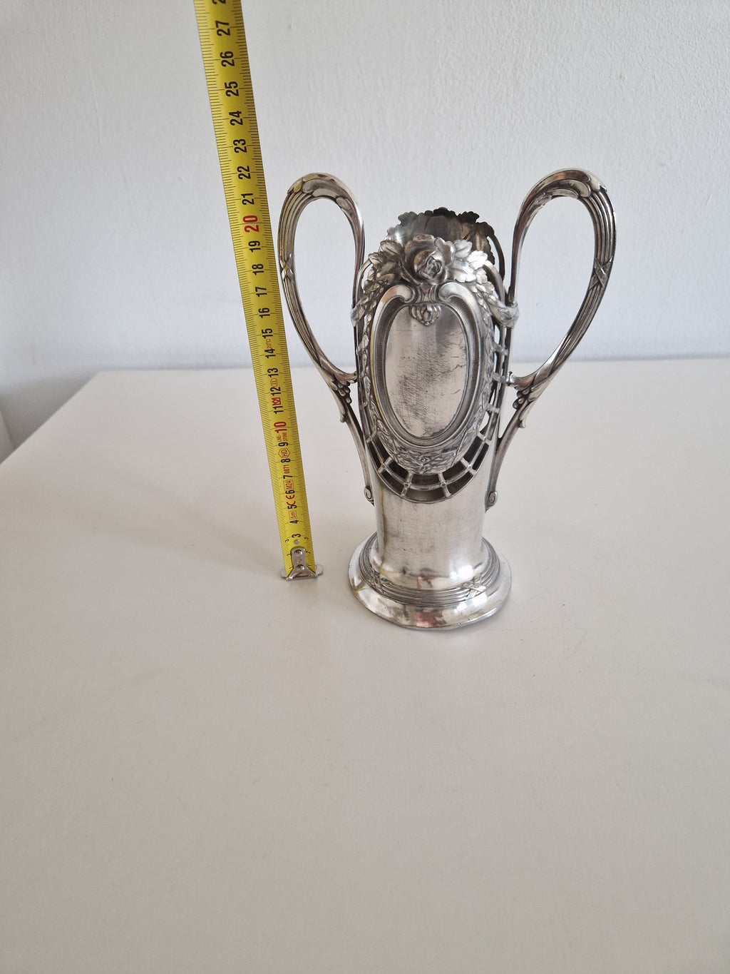 Antiker Jugendstil-Glashalter, versilbert – Rosenmotiv, gemarkt 720 AK, um 1900