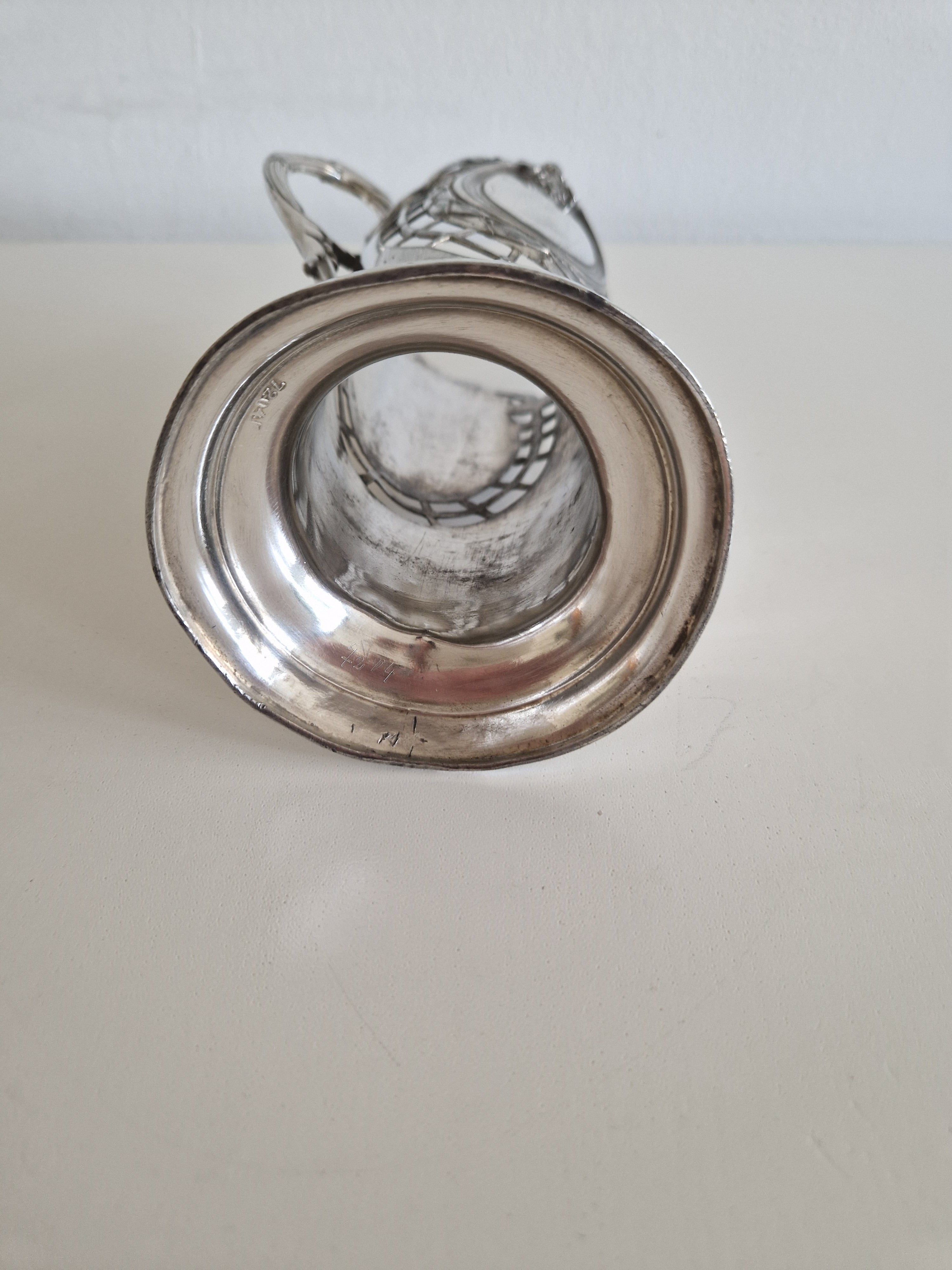 Antiker Jugendstil-Glashalter, versilbert – Rosenmotiv, gemarkt 720 AK, um 1900