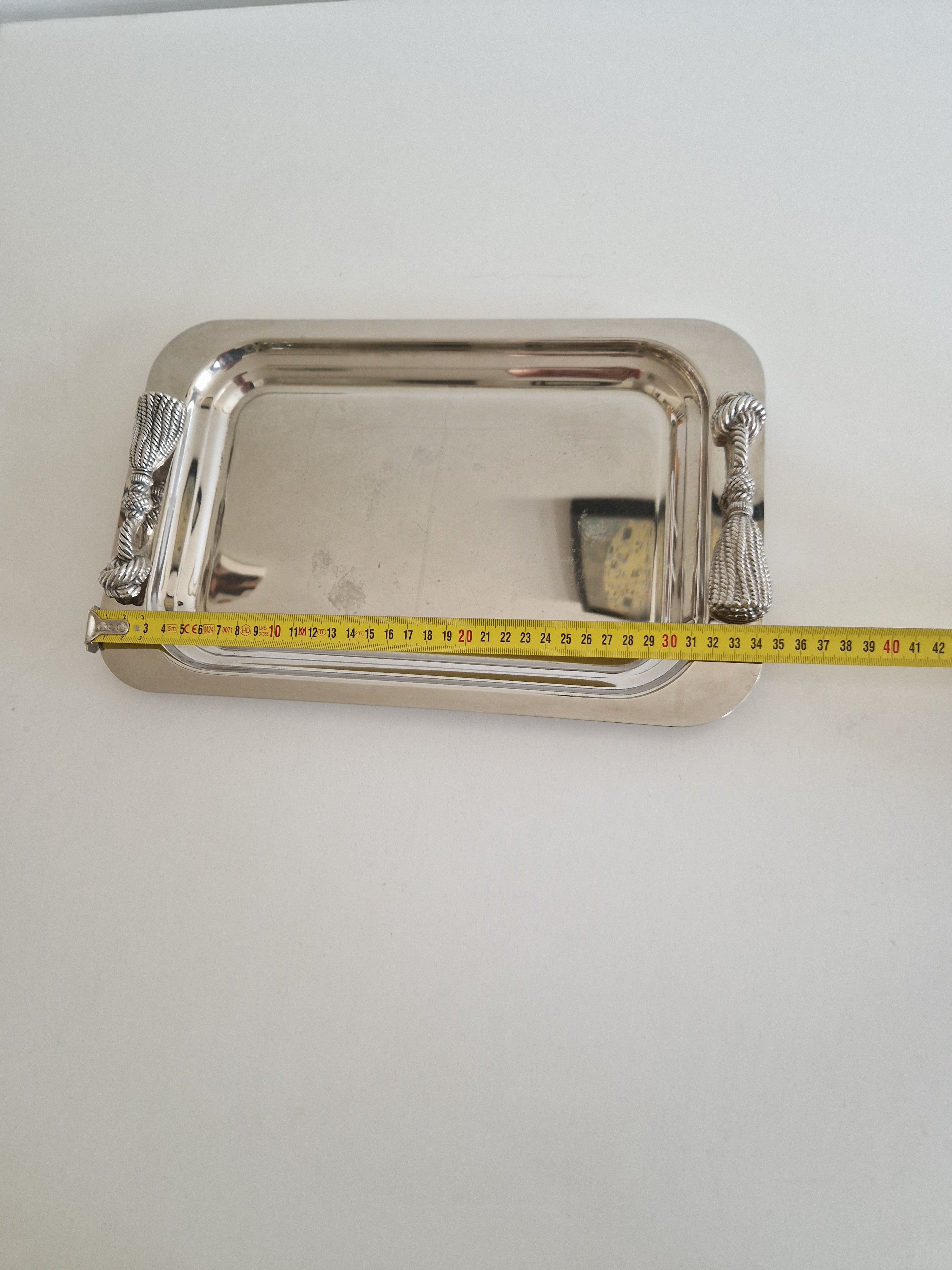 Antikes versilbertes Serviertablett – Quastengriffe, Hochglanzpoliert, 40 cm
