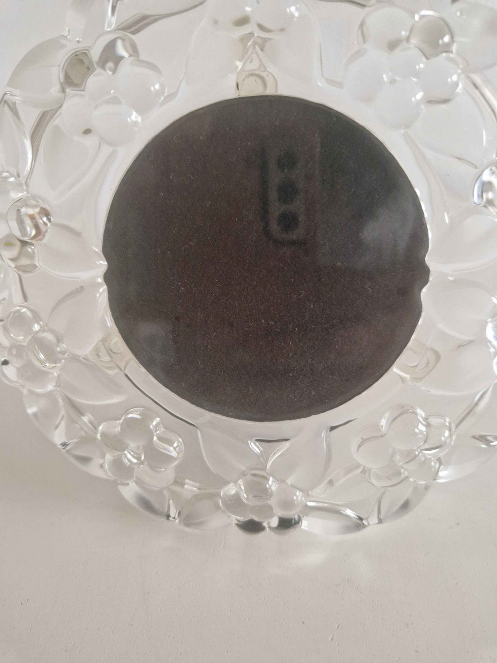 Vintage Glass Photo Frame - Enchanting Floral Decorative Frame for Your Cherished Memories