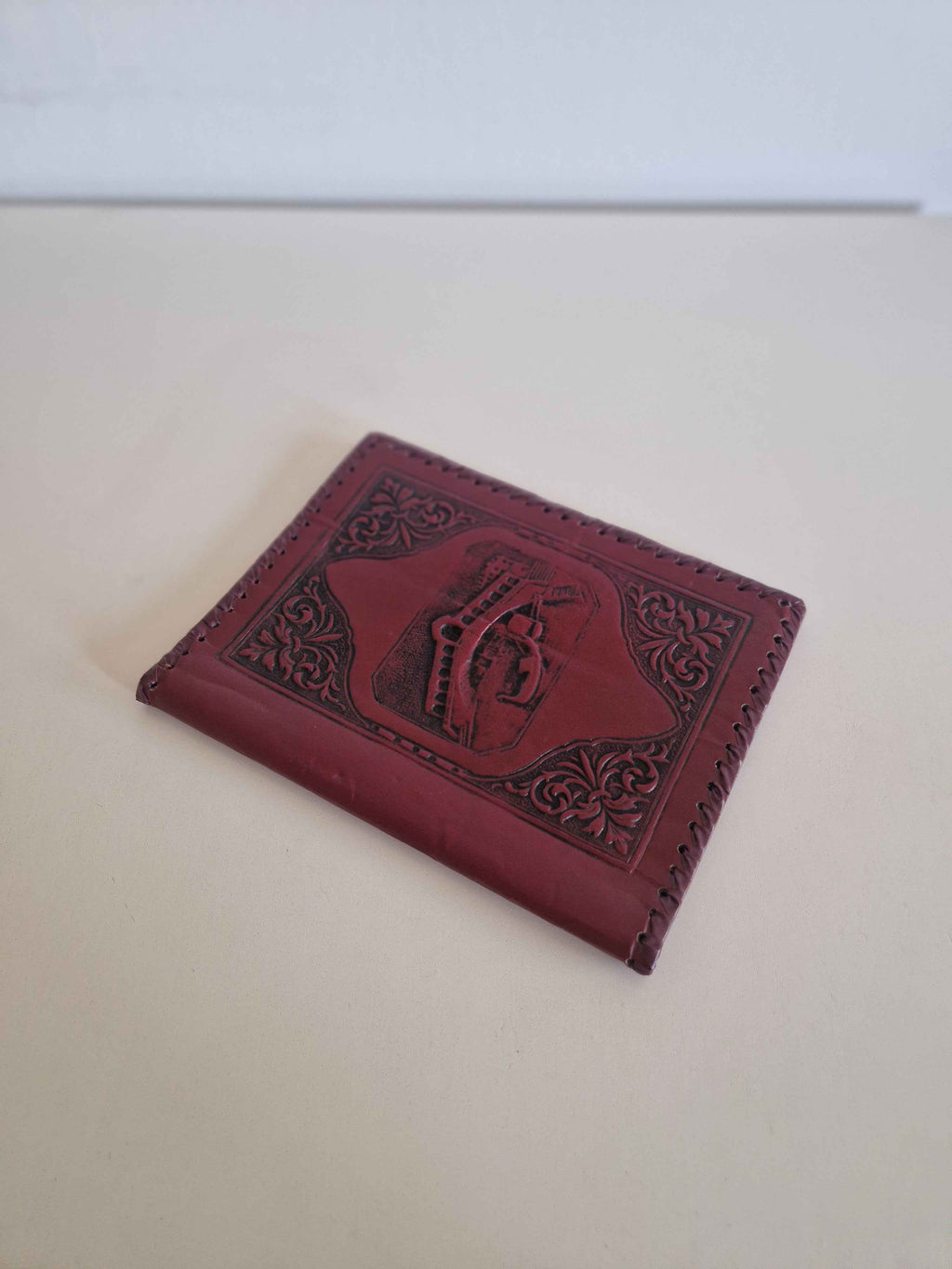 Vintage Leather Book Cover: Hand-Stitched Burgundy Rialto Bridge Design for Timeless Elegance