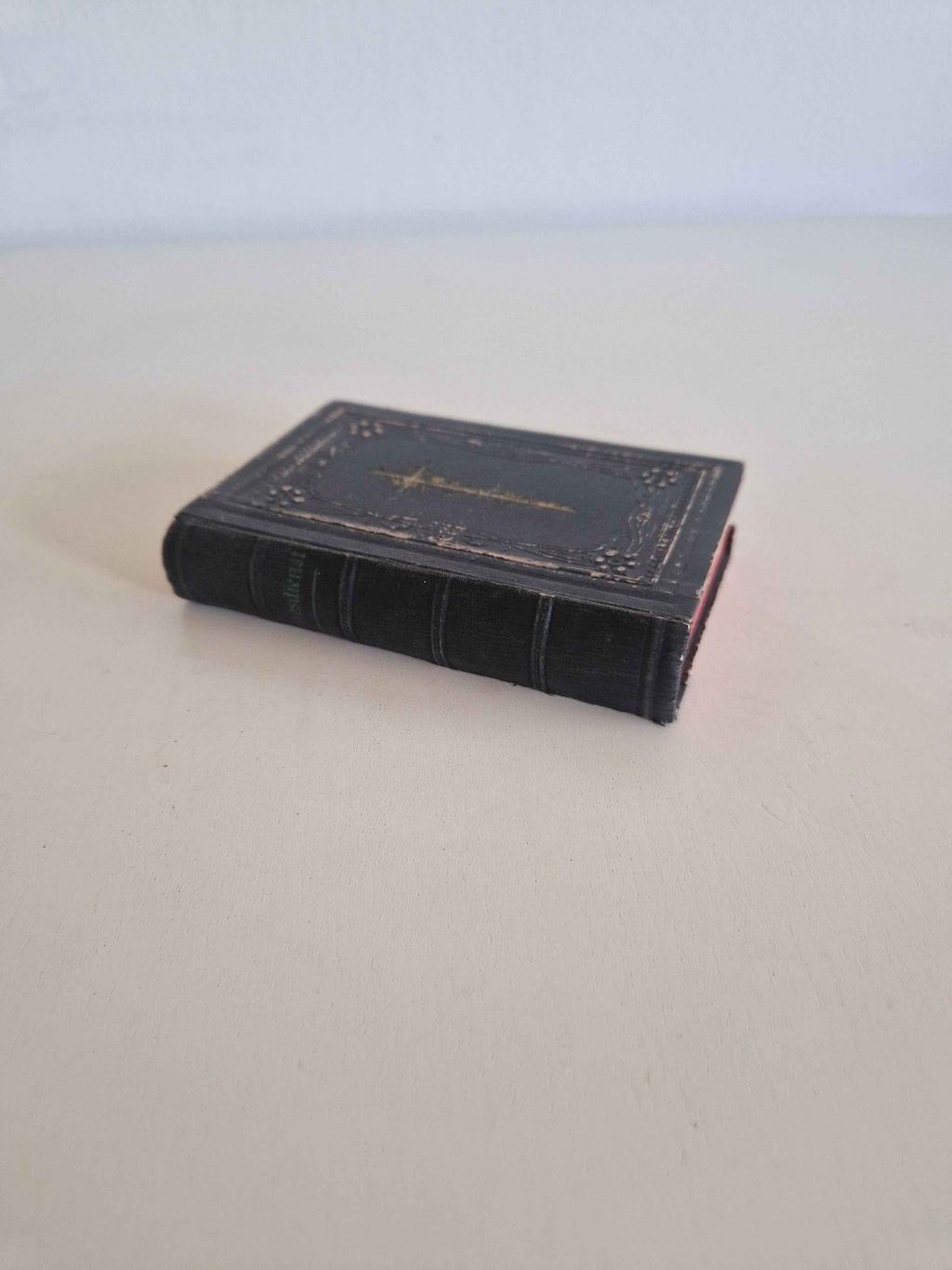 Antique German Prayer Book: A Timeless Treasure for Reflection and Faith