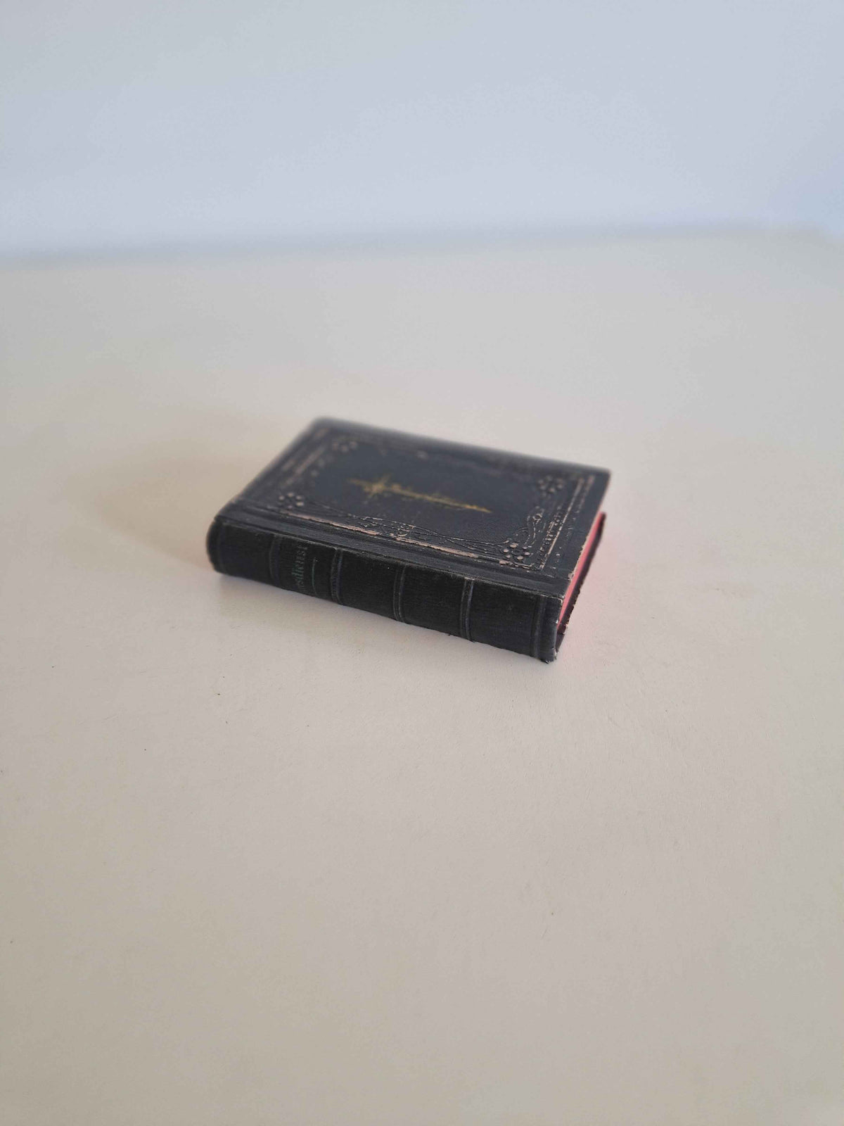 Antique German Prayer Book: A Timeless Treasure for Reflection and Faith