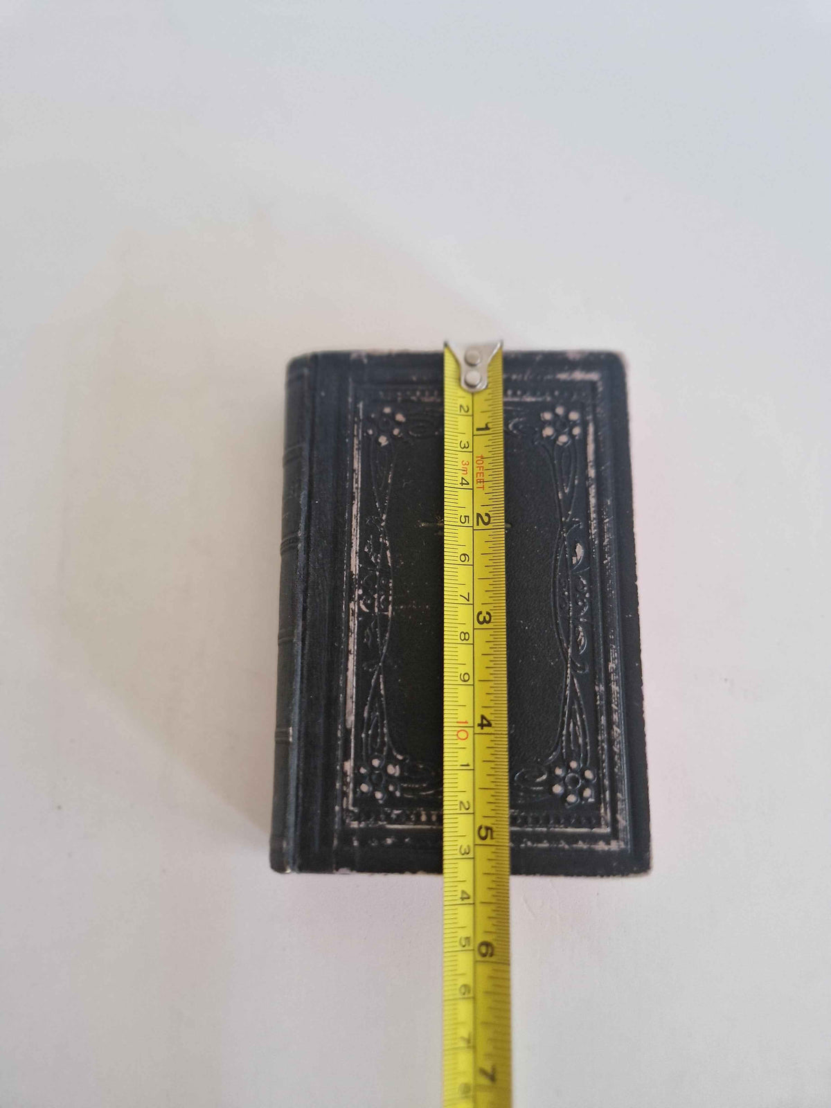 Antique German Prayer Book: A Timeless Treasure for Reflection and Faith