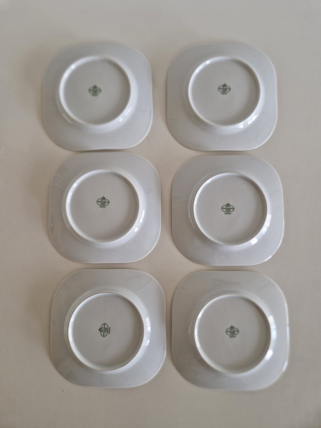 Tirschenreuth serving tray top view with ruler showing approx. 25 cm length
