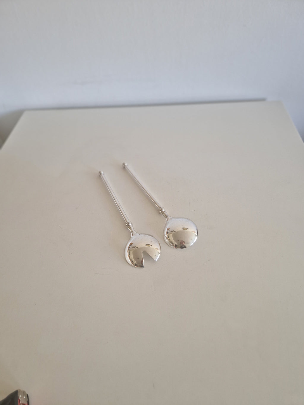 Vintage Italian Silver-Plated Salad Servers Pair – 90g Silver Plate, Ball Finial, Long Handle 29 cm, Excellent Condition - WhisperTreasuresCo
