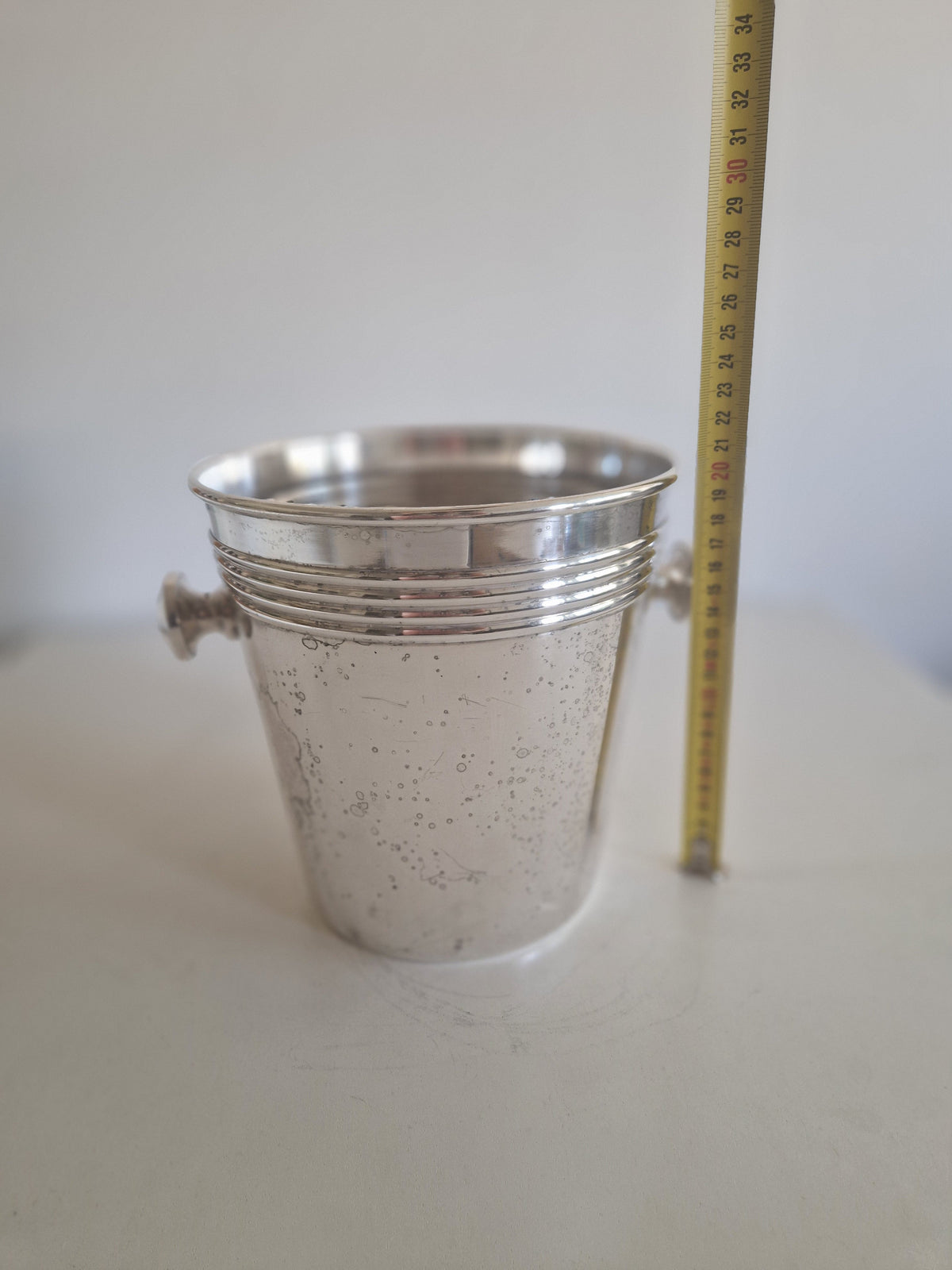 Top view of Berndorf ice bucket showing 20 cm diameter measured with tape
