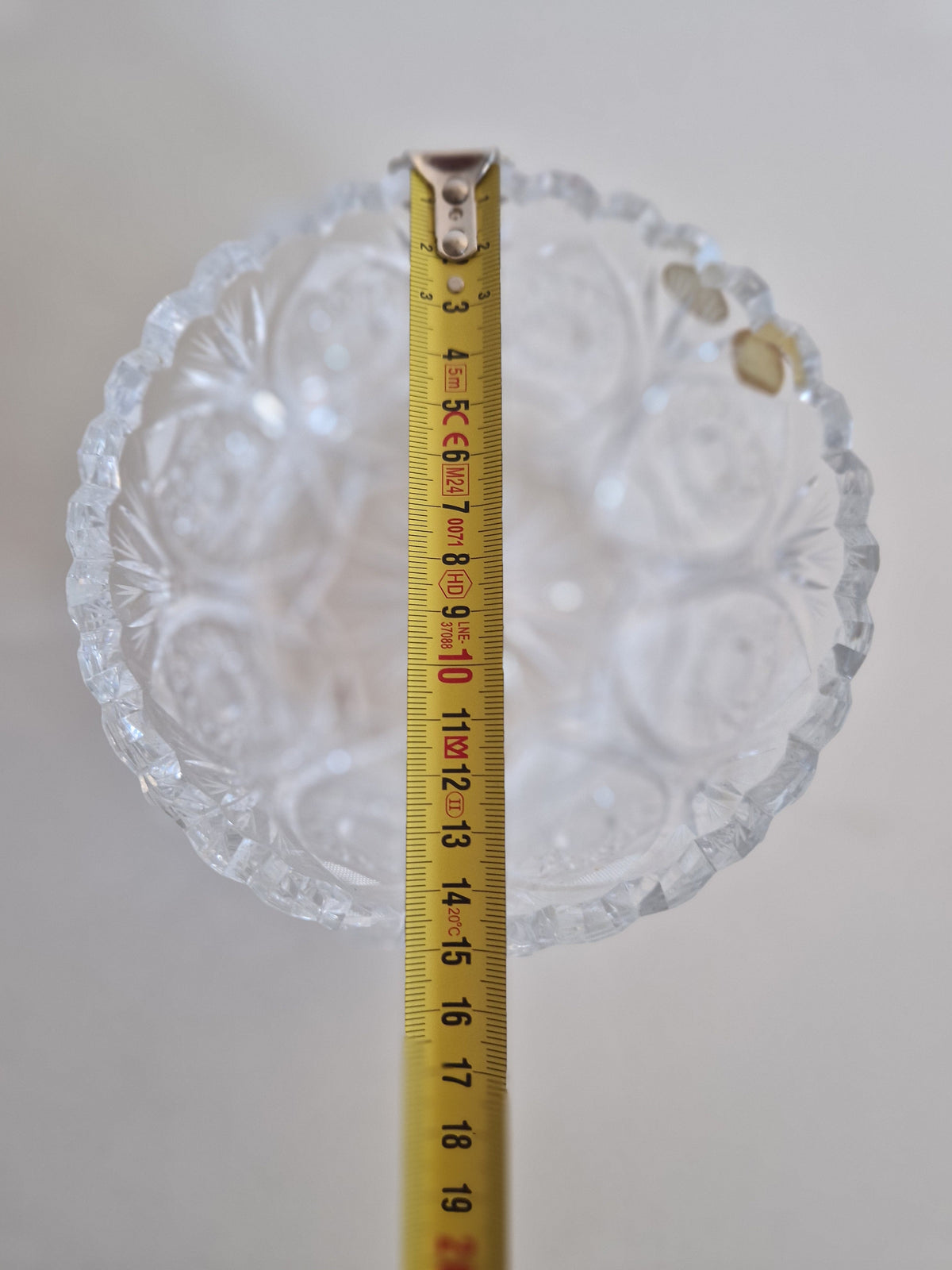 Bohemia crystal bowl top view with diameter measurement – approx. 13 cm