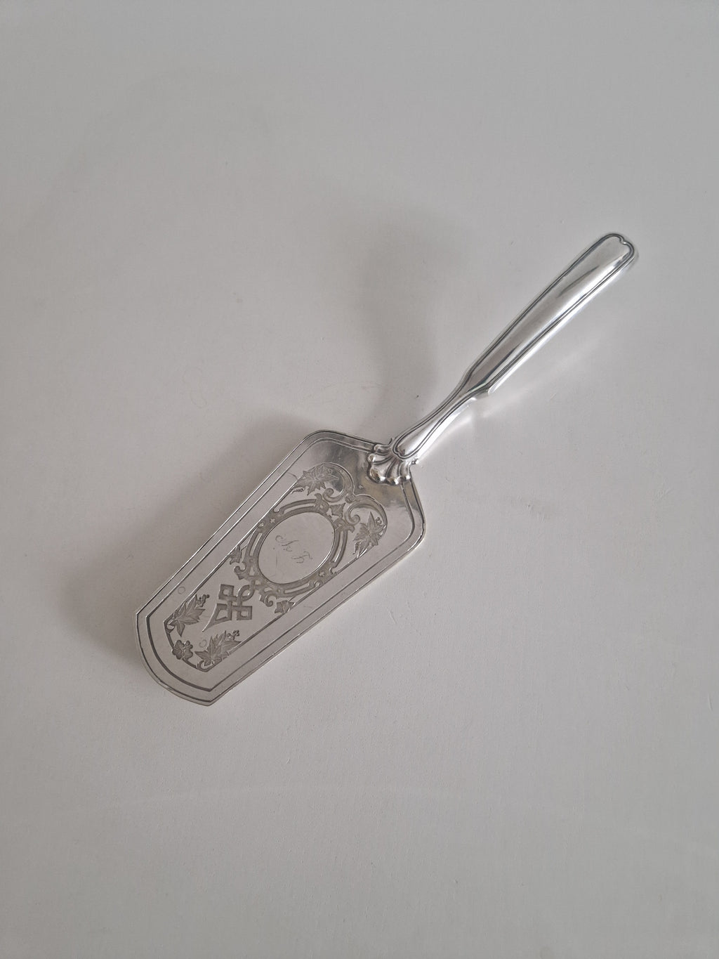 Vintage Silver-Plated Cake Server, Ornate 29 cm