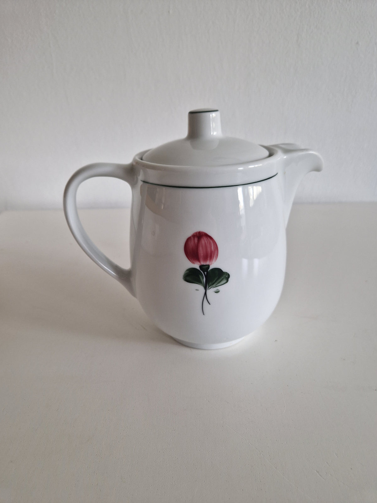 Vintage Lilien Porzellan Coffee Pot – Hand-Painted Roses & Pansies