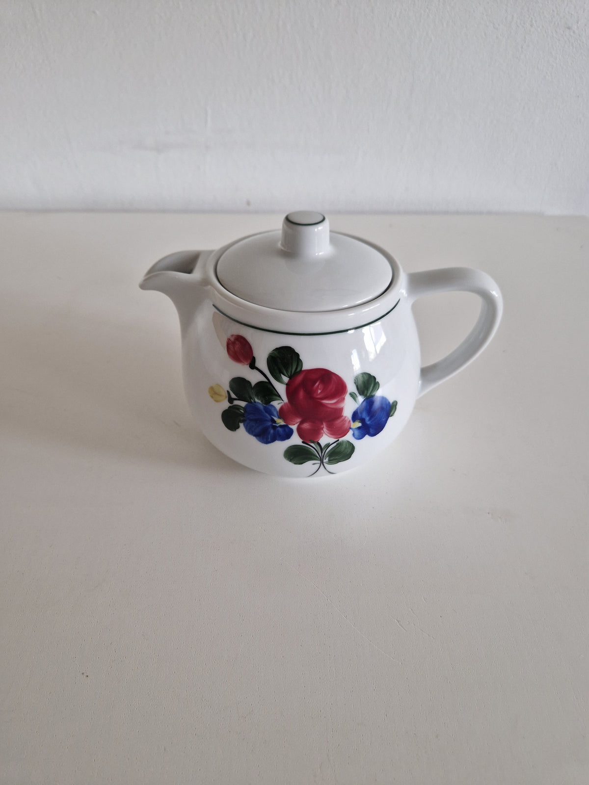 Vintage Lilien Porzellan Teapot – Hand-Painted Roses & Pansies