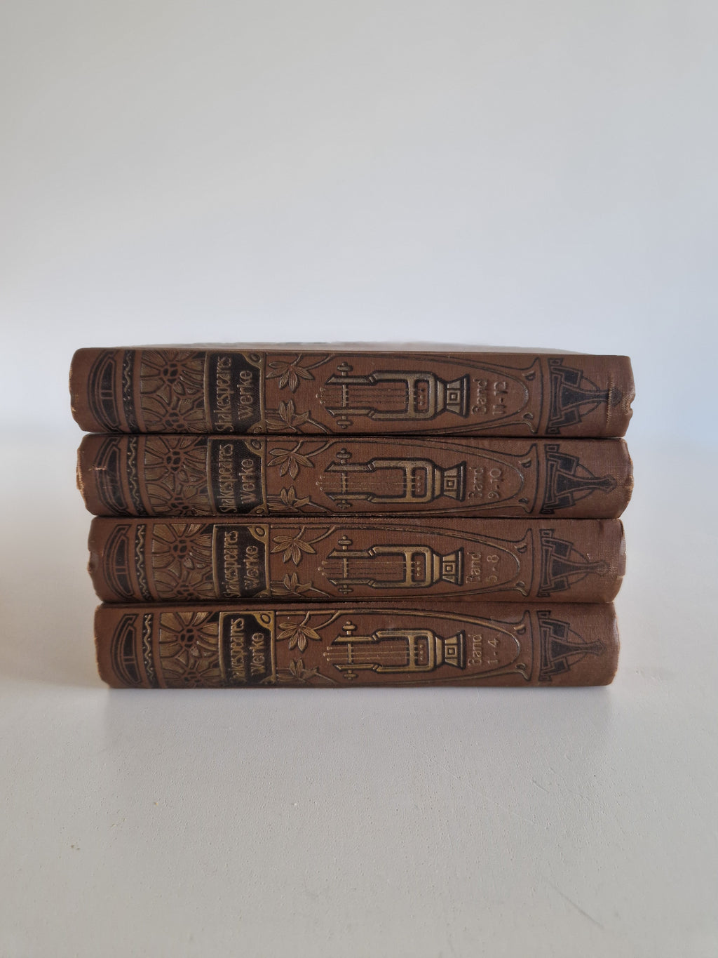 Antique Shakespeare book set – Complete Dramatic Works in German, 12 Volumes in 4 Books, Art Nouveau